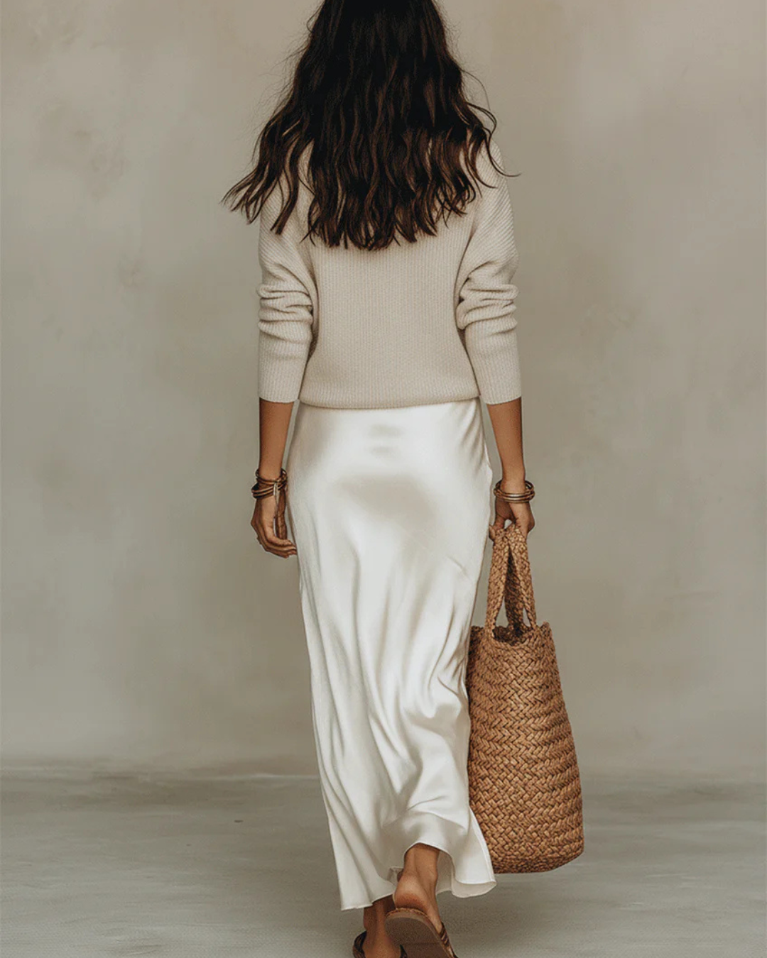 Ana – Vestido midi satinado y elegante