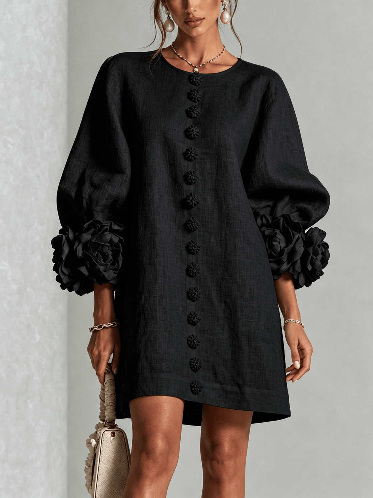 Cecilia | Minivestido en Mezcla de Lino con Puños de Rosa, Negro