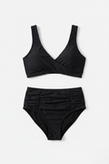 Bikini negro fondo blanco sin modelo