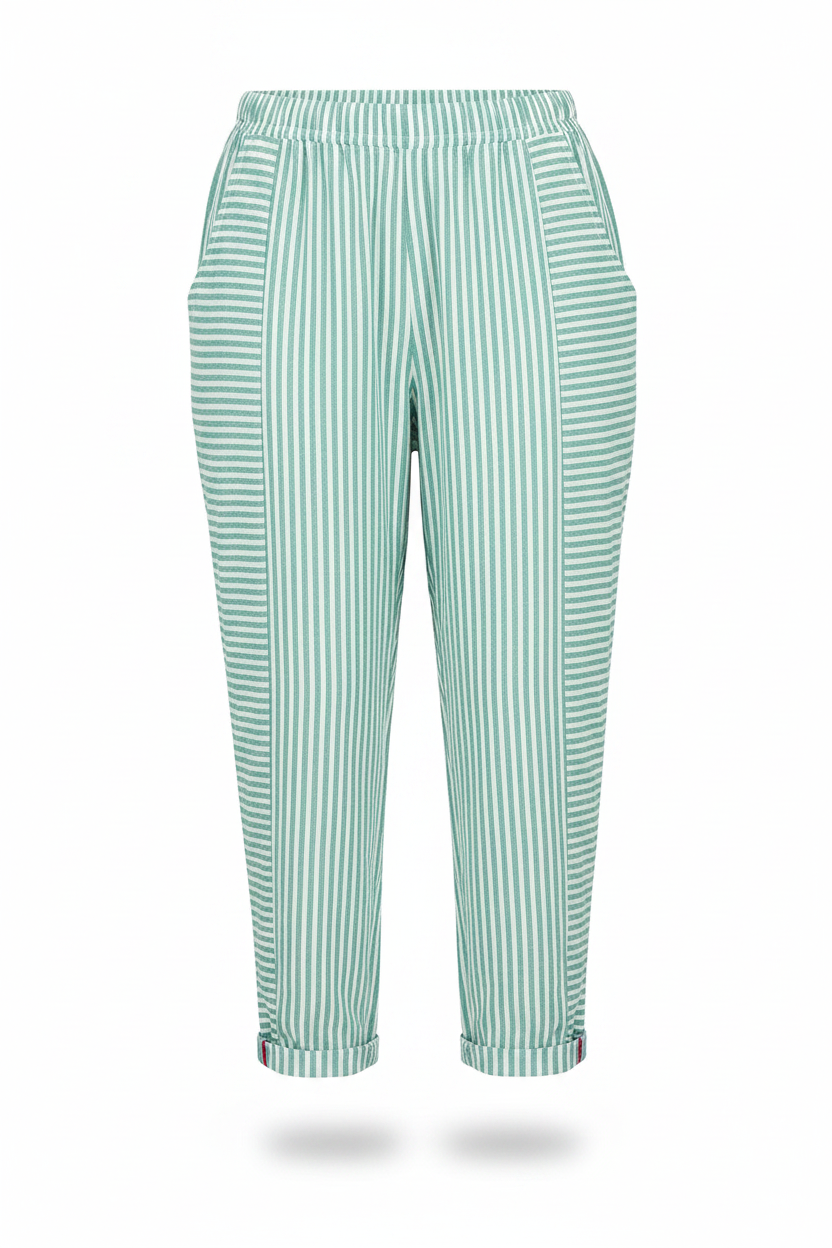 Pantalón verde sin cordón fondo blanco